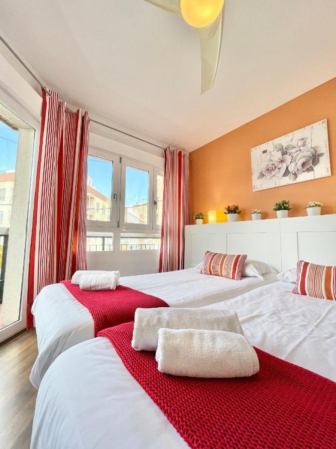Apartamentos Sevilla บาเลนเซีย ภายนอก รูปภาพ