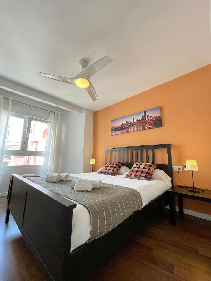 Apartamentos Sevilla บาเลนเซีย ภายนอก รูปภาพ