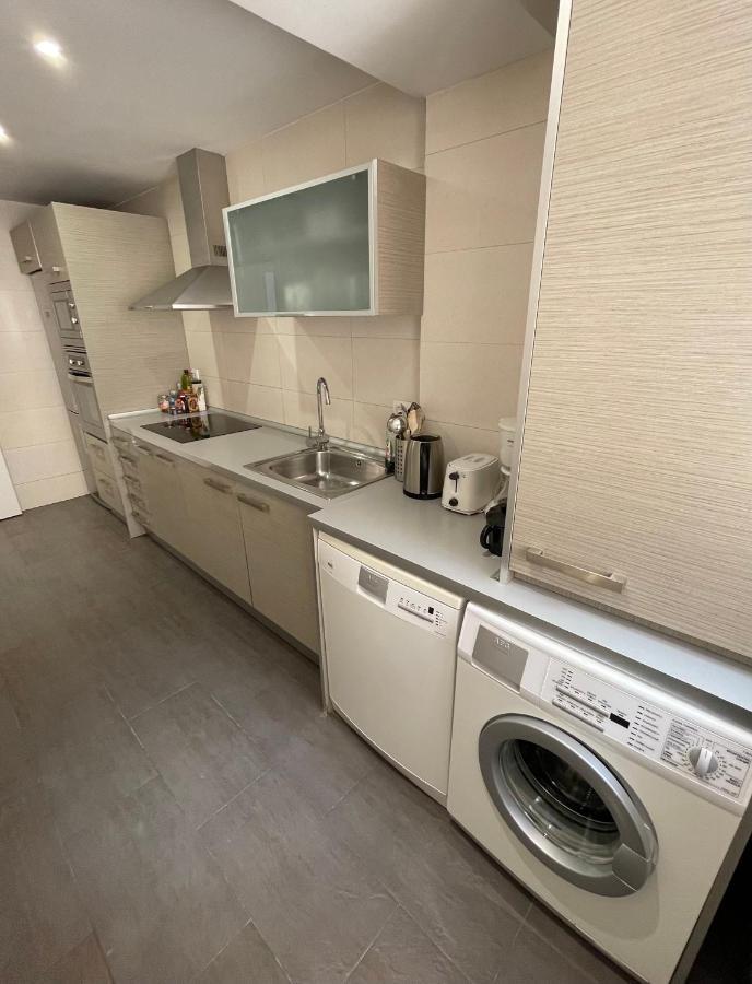 Apartamentos Sevilla บาเลนเซีย ภายนอก รูปภาพ